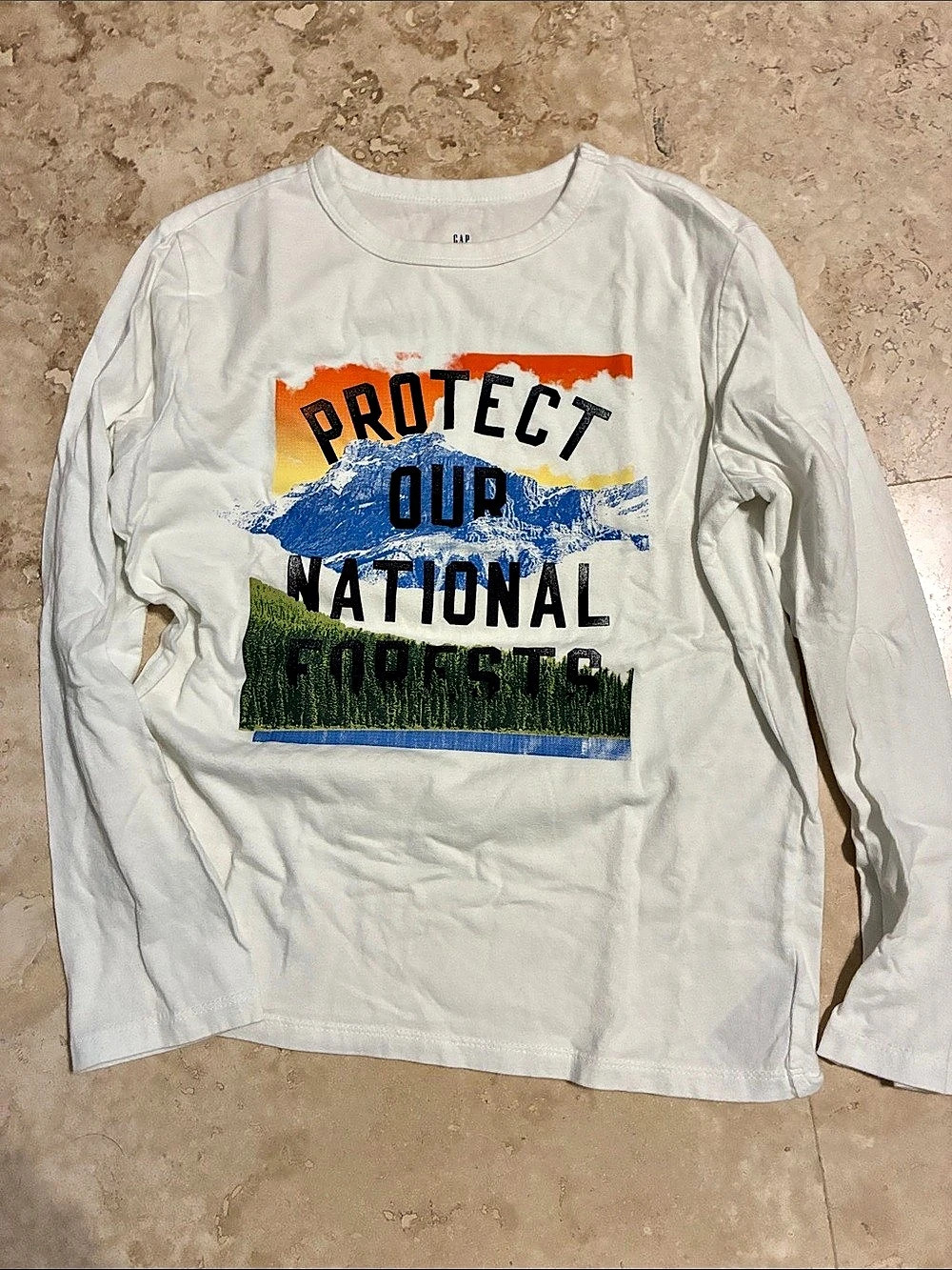 Gap Long Sleeve Graphic Tee in White & Blue Size Large